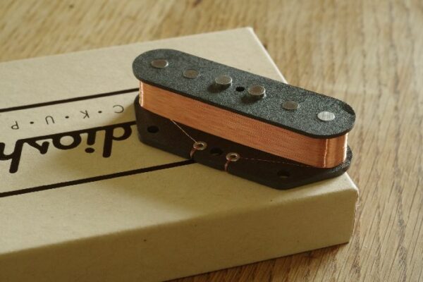 ID Telecaster Pickup on Radioshop Box