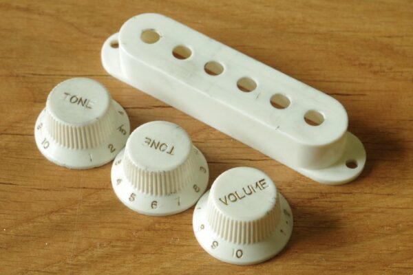 Study 63 Strat Set 2 - Radioshop