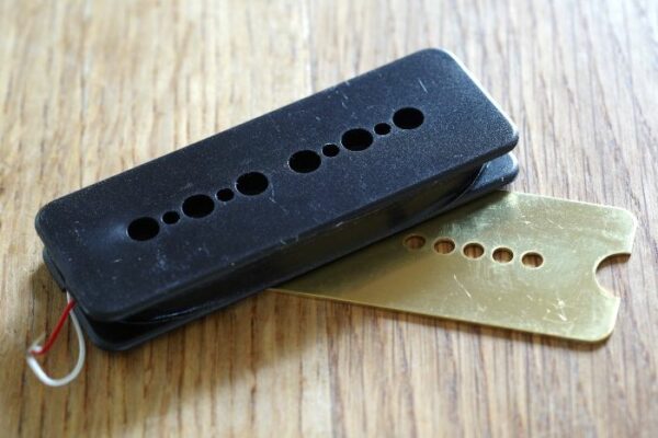 La Pistola P90 Pickups 5 - Radioshop Pickups