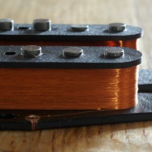 The Black One Strat Pickup-2